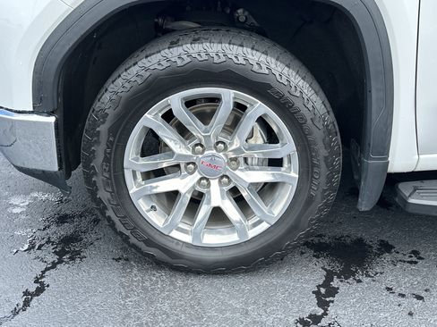Used 2019 GMC Sierra 1500 SLT w/ SLT Premium Plus Package AWD/4WD image 11