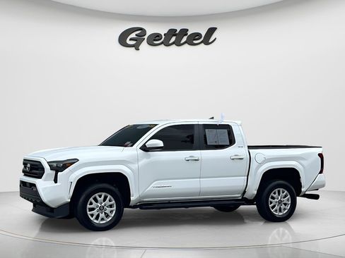Used 2024 Toyota Tacoma SR5 RWD image 1