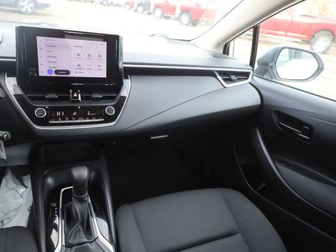 Used 2024 Toyota Corolla LE image 17