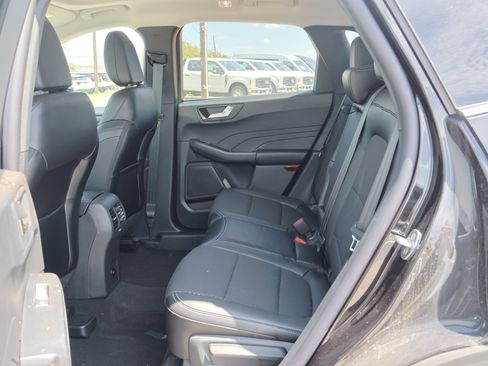 New 2025 Ford Escape SE image 32