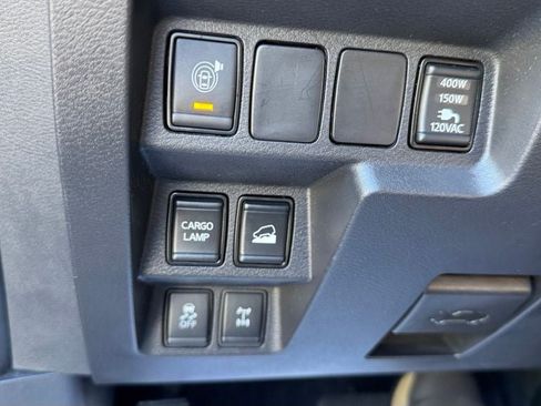 Used 2023 Nissan Frontier PRO-4X w/ Pro Convenience Package AWD/4WD image 21