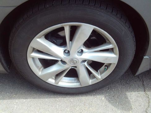 Used 2015 Nissan Altima 2.5 SL w/ Technology Package FWD image 9