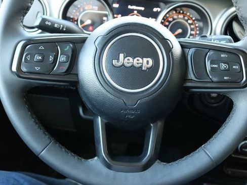 Used 2023 Jeep Wrangler Sport S image 18