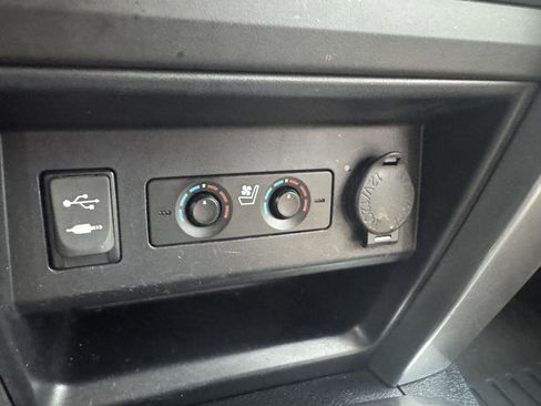 Used 2014 Toyota 4Runner Limited image 28