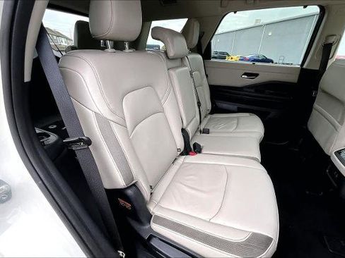 Certified 2023 Nissan Pathfinder SL w/ Cargo Package image 19