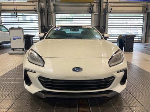 Used 2024 Subaru BRZ Limited image 3