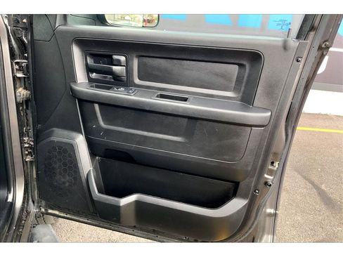 Used 2018 RAM 1500 Express w/ Express Value Package image 23