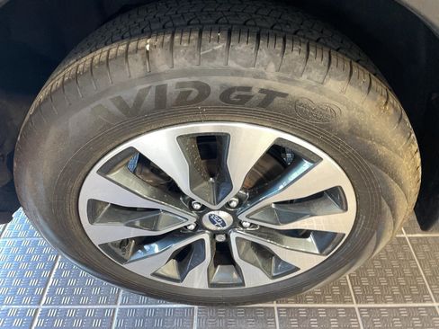 Used 2024 Subaru Outback Limited AWD/4WD image 5
