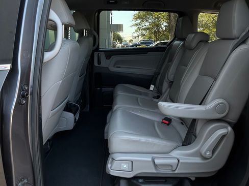 Used 2019 Honda Odyssey EX-L image 12