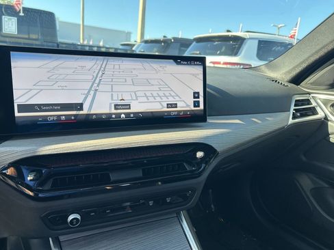 Used 2025 BMW i4 eDrive40 image 12