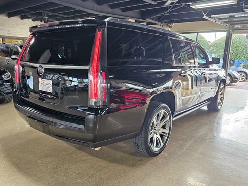 Used 2015 Cadillac Escalade ESV Premium image 6