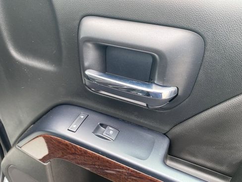 Used 2018 GMC Sierra 1500 SLE w/ SLE Value Package image 13