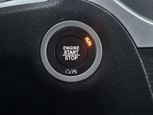 Used 2019 Chrysler 300 Touring L w/ Quick Order Package 22F image 23