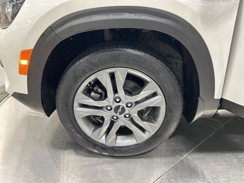 Used 2023 Kia Seltos LX image 27