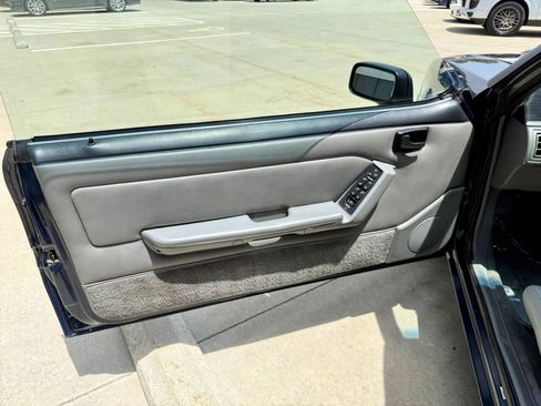 Used 1989 Ford Mustang LX RWD image 15