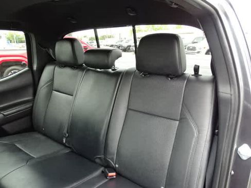 Used 2022 Toyota Tacoma Limited RWD image 21