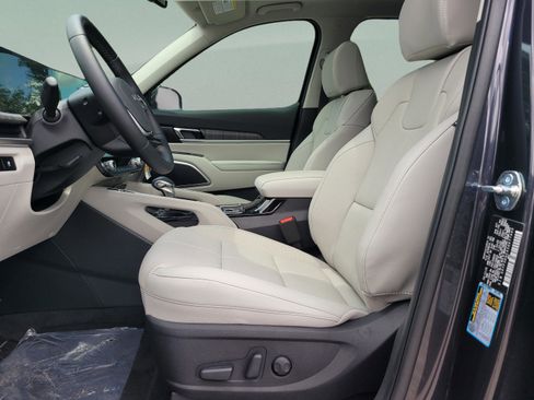 New 2025 Kia Telluride EX w/ EX Captain's Chair Package image 19