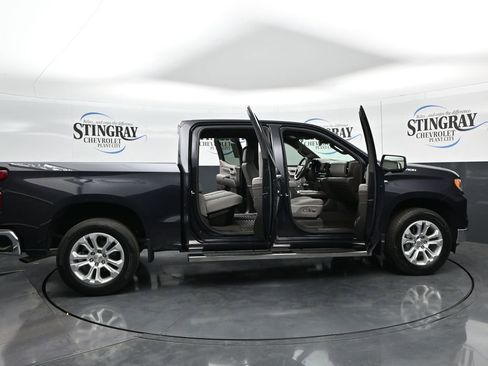 Used 2023 Chevrolet Silverado 1500 LTZ w/ LTZ Convenience Package II RWD image 36