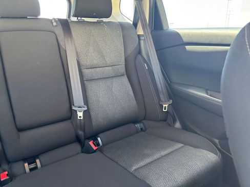 Used 2025 Nissan Rogue SV FWD image 39