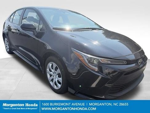 Used 2024 Toyota Corolla LE FWD image 1