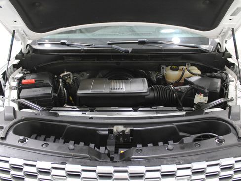 Used 2024 GMC Yukon Denali image 47