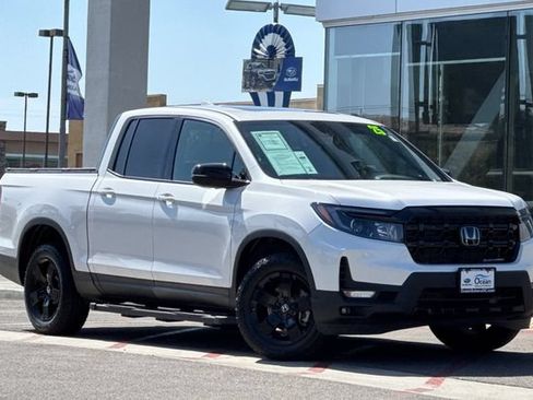 Used 2025 Honda Ridgeline Black Edition image 2