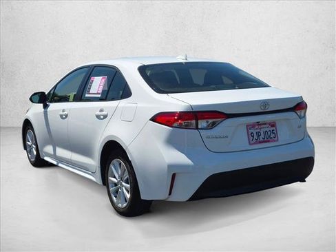 Certified 2024 Toyota Corolla LE w/ LE Convenience Package FWD image 8