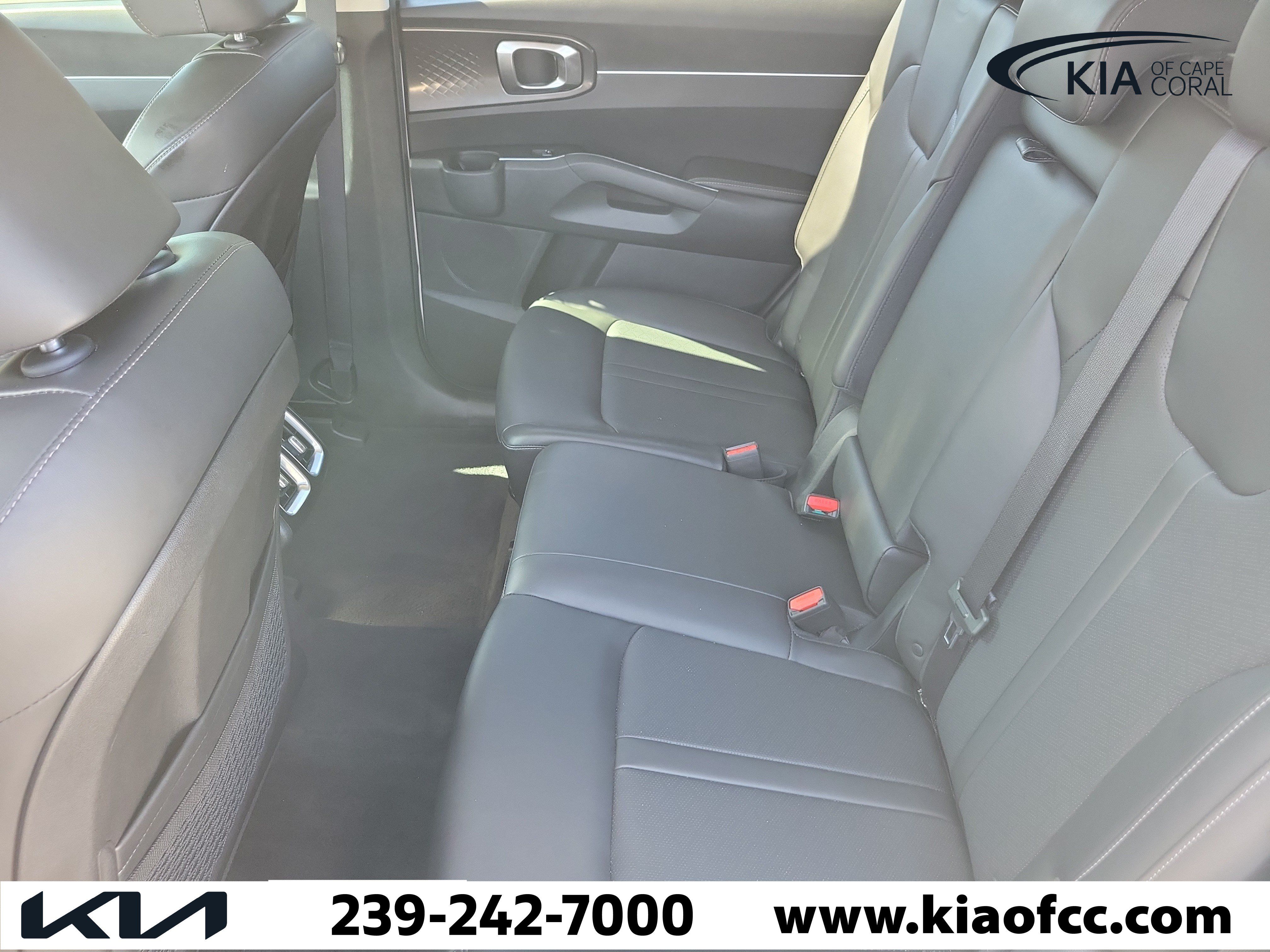 Certified 2023 Kia Sorento S w/ Panoramic Sunroof Package FWD image 13