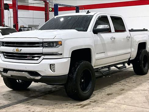 Used 2017 Chevrolet Silverado 1500 LTZ Z71 w/ LTZ Plus Package image 33