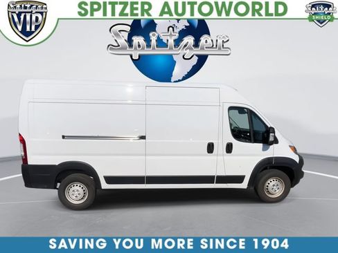 Used 2025 RAM ProMaster 2500 w/ Convenience Group FWD image 2