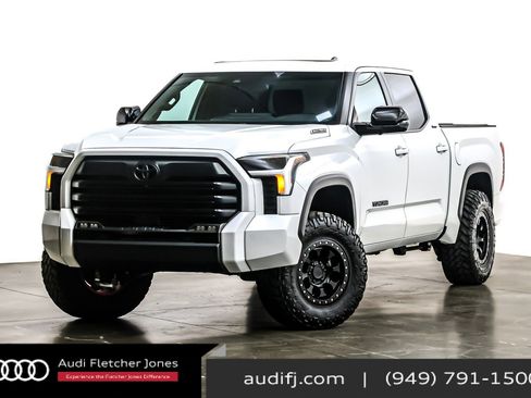 Used 2025 Toyota Tundra Limited image 1