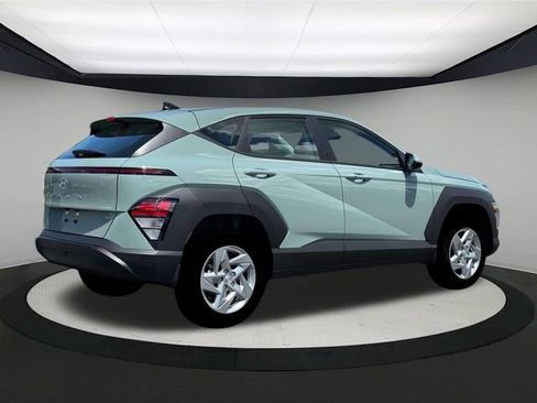 New 2026 Hyundai Kona SE image 8