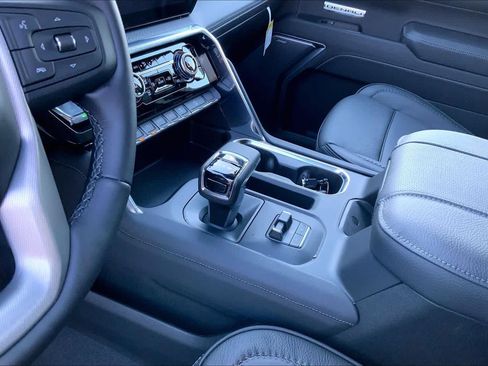 New 2026 GMC Sierra 1500 Denali AWD/4WD image 6