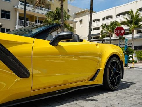 Used 2019 Chevrolet Corvette ZR1 RWD image 11