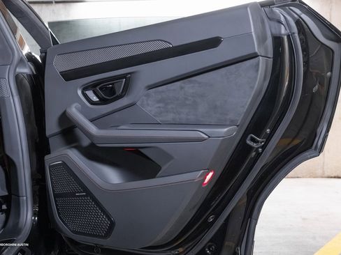 Used 2024 Lamborghini Urus S image 43