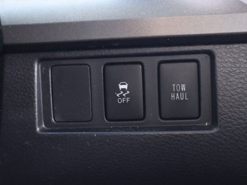 Used 2015 Toyota Tundra SR5 w/ TRD Off Road Package AWD/4WD image 26
