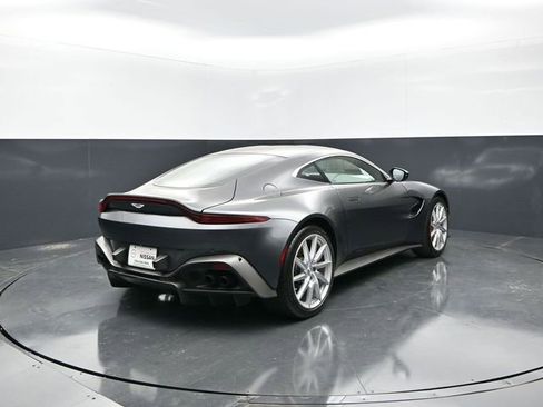 Used 2019 Aston Martin V8 Vantage Coupe RWD image 8