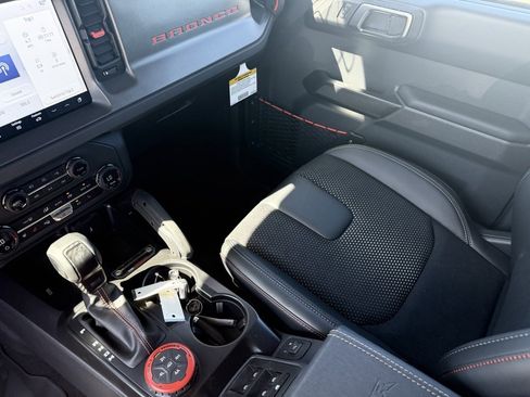 New 2025 Ford Bronco Raptor image 22