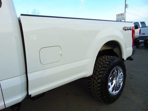 Used 2019 Ford F250 XLT image 24