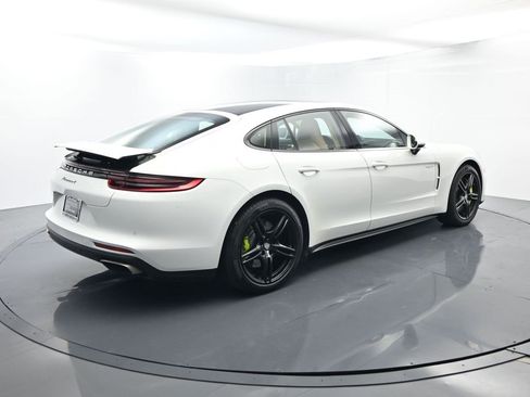 Used 2018 Porsche Panamera 4 image 15