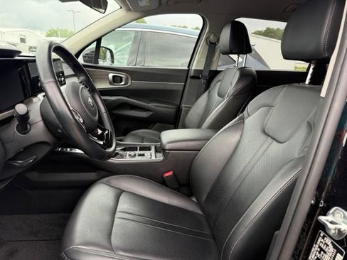 Used 2021 Kia Sorento EX FWD image 7