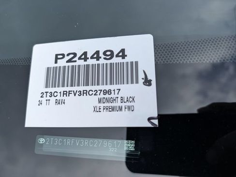 Used 2024 Toyota RAV4 XLE Premium FWD image 35