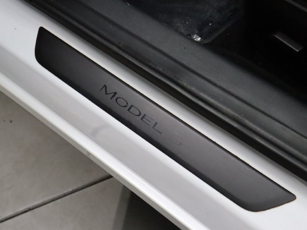 Used 2023 Tesla Model 3 Long Range AWD/4WD image 13