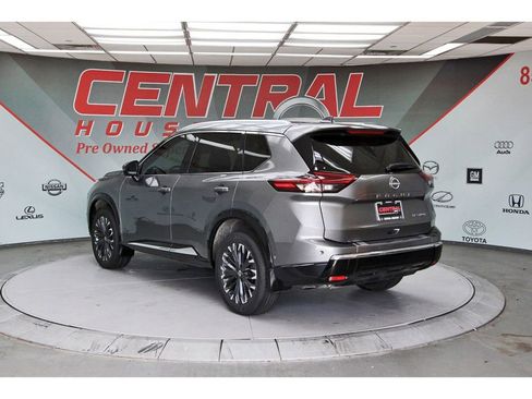 Used 2024 Nissan Rogue Platinum w/ Platinum Premium Package FWD image 5