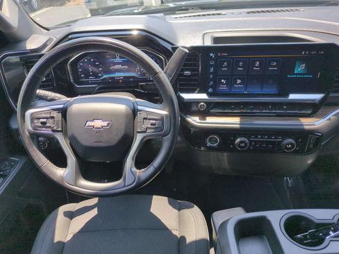 Used 2023 Chevrolet Silverado 1500 LT AWD/4WD image 28
