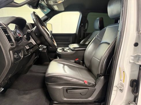 Used 2025 RAM 3500 Tradesman AWD/4WD image 11