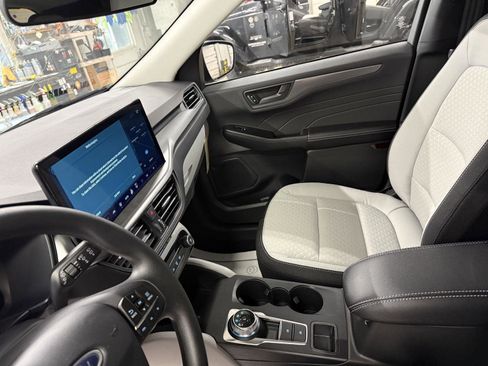 New 2026 Ford Escape Active w/ Tech Pack #1 image 14
