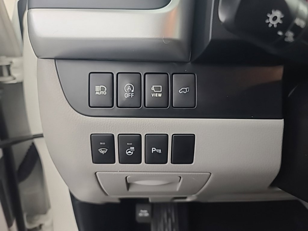 Used 2018 Toyota Highlander Limited Platinum AWD/4WD image 31