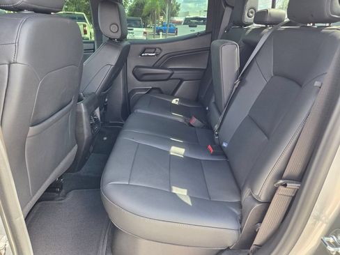 Used 2024 Chevrolet Colorado LT w/ LT Convenience Package III RWD image 7