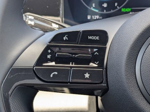 New 2025 Hyundai Elantra SEL image 24